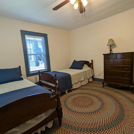 Blooming Inn Shelburne Falls Esterno foto