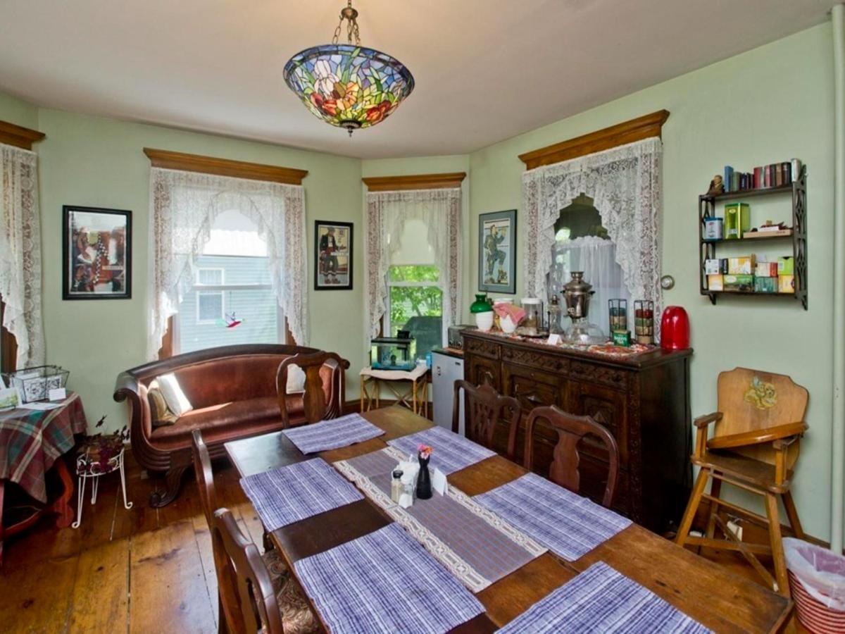 Blooming Inn Shelburne Falls Esterno foto
