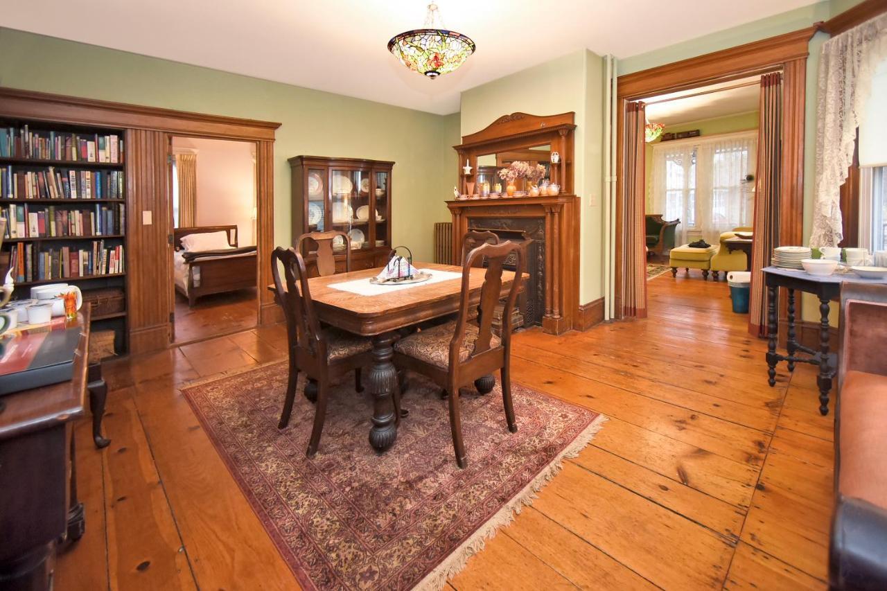 Blooming Inn Shelburne Falls Esterno foto