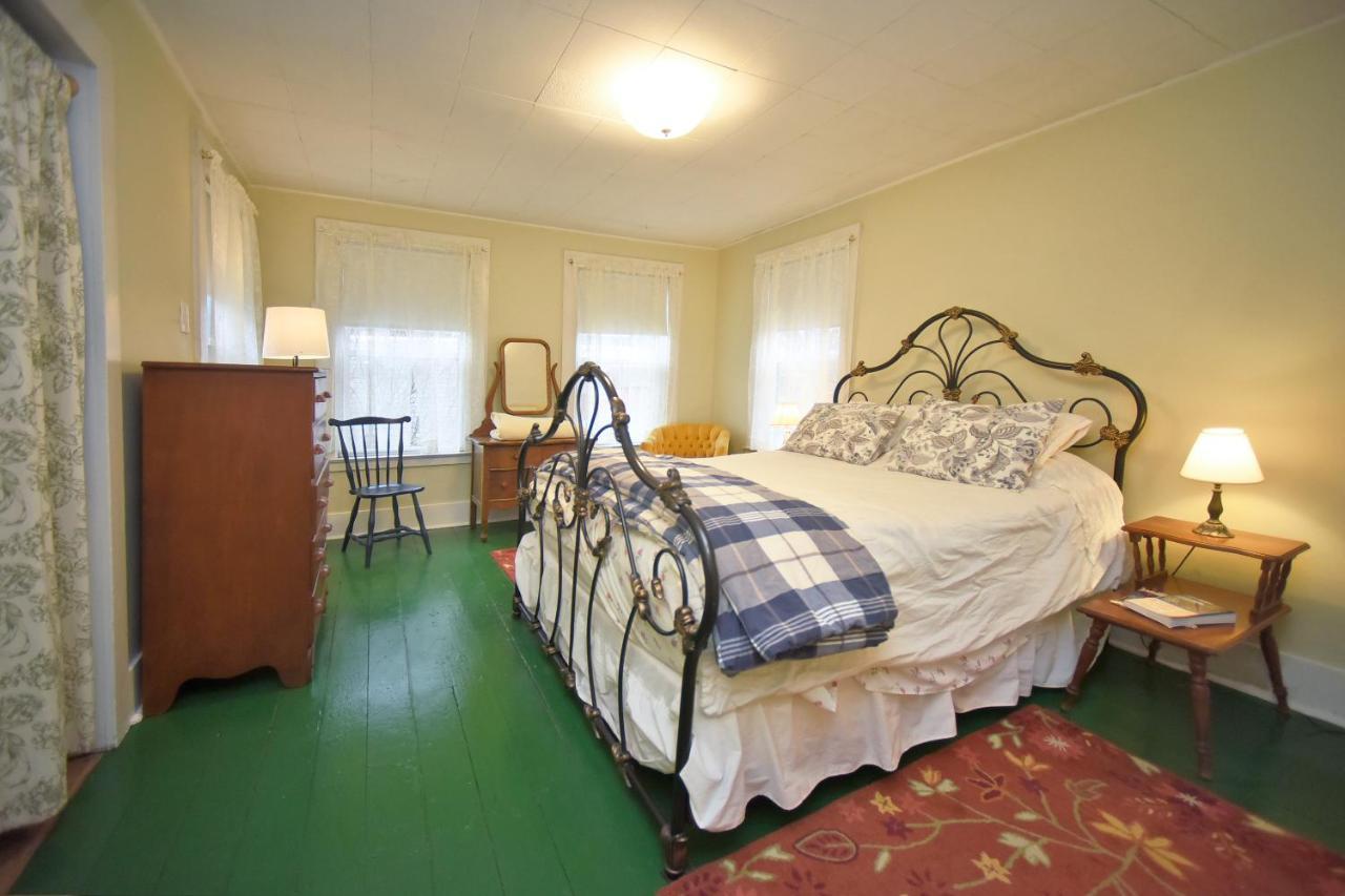 Blooming Inn Shelburne Falls Esterno foto