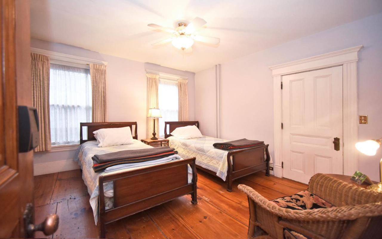 Blooming Inn Shelburne Falls Esterno foto